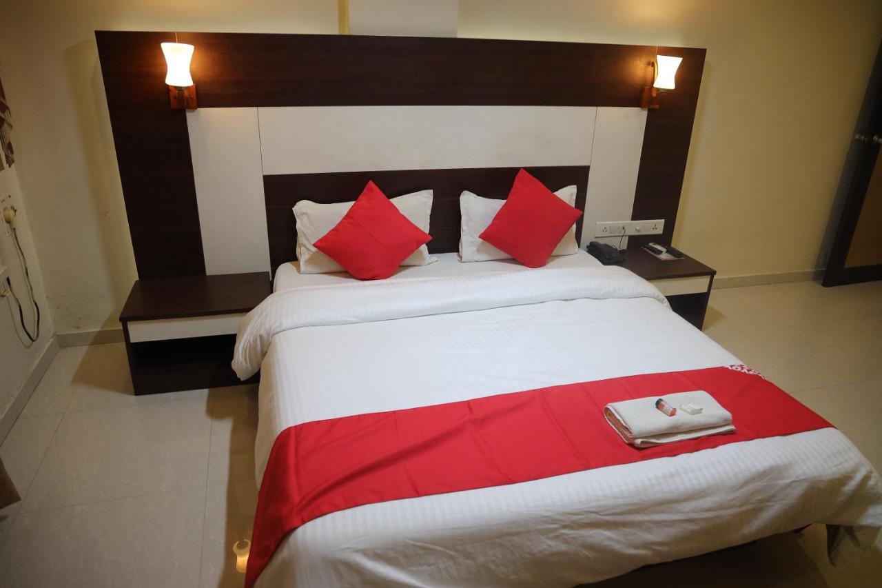 Hotel Alpha Vadodara Eksteriør bilde