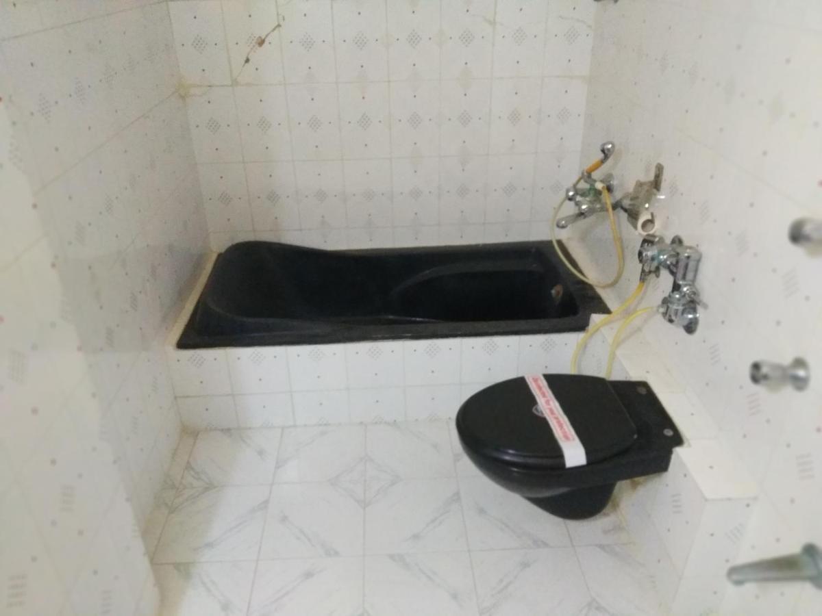 Hotel Alpha Vadodara Eksteriør bilde